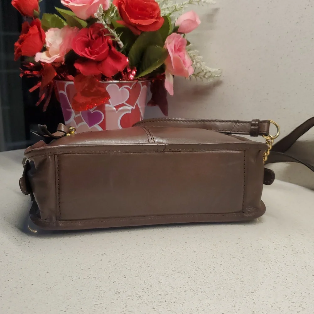 NINO BOSSI soft leather crossbody bag